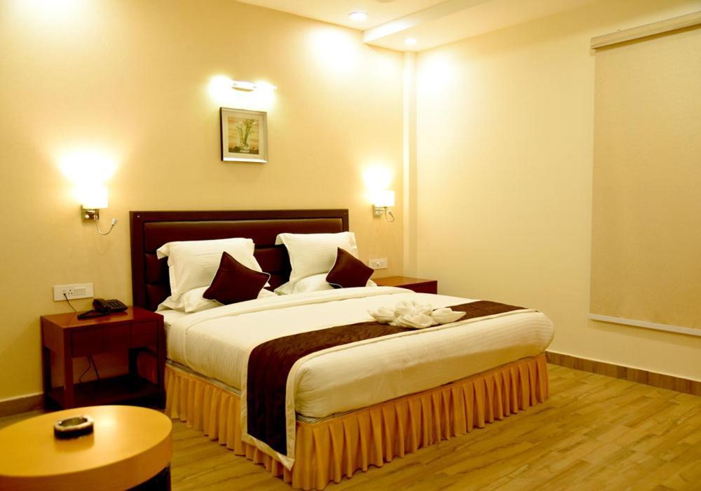 The Ved Mantra Hotel Gwalior Eksteriør billede