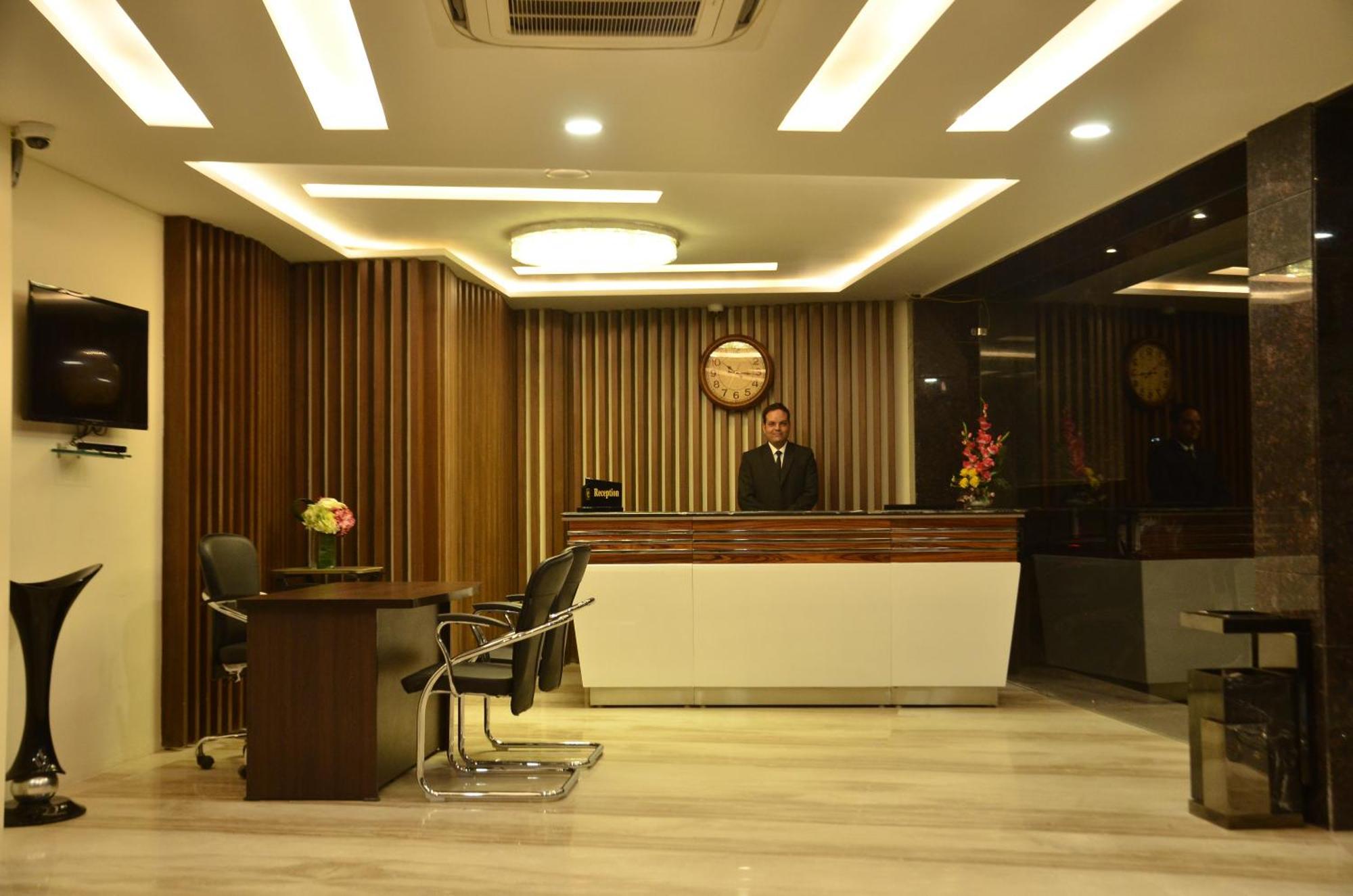 The Ved Mantra Hotel Gwalior Eksteriør billede