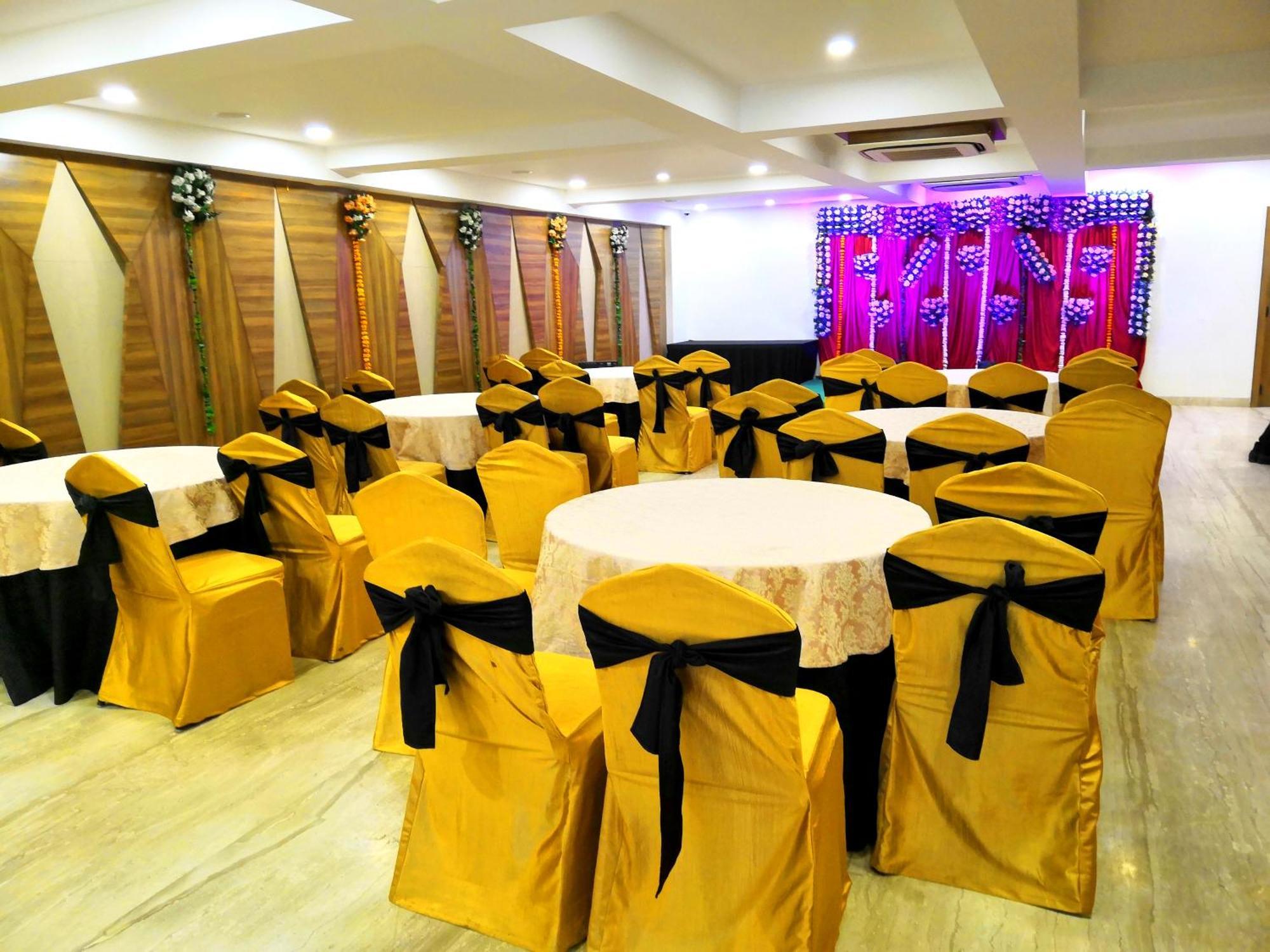The Ved Mantra Hotel Gwalior Eksteriør billede