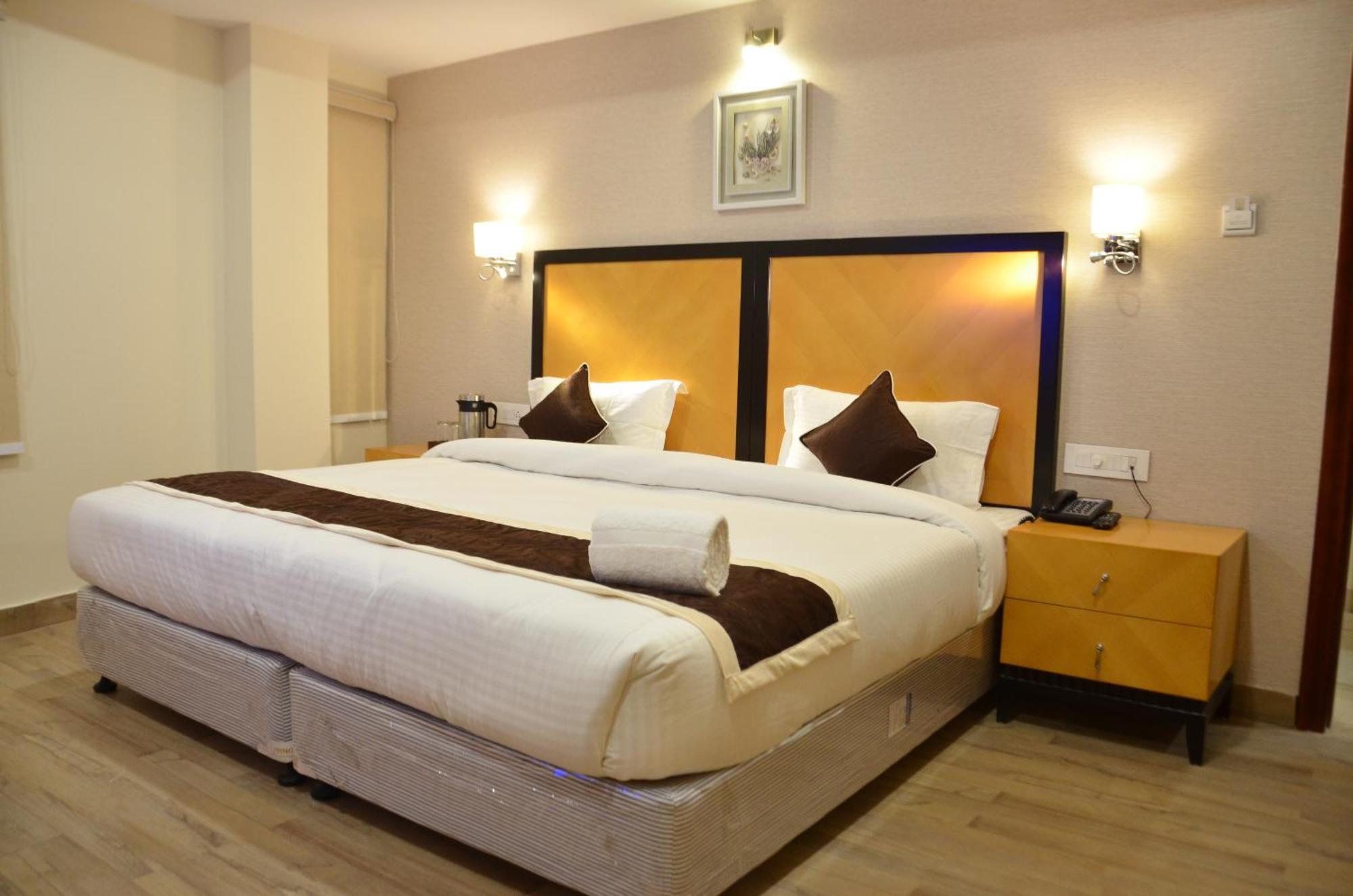 The Ved Mantra Hotel Gwalior Eksteriør billede